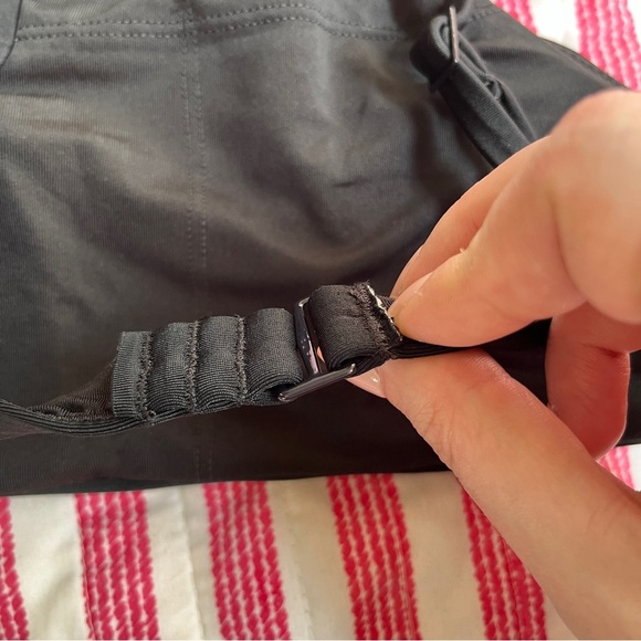 Aerie High Neck Crop Bikini Top Black XS | Padded | Adjustable Back NWT - Picture 10 of 14